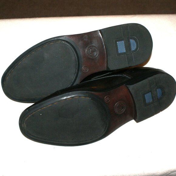 LAST CHANCE!  Concert Shoes Hunter\'s Bay Leather Collection SIze 8.